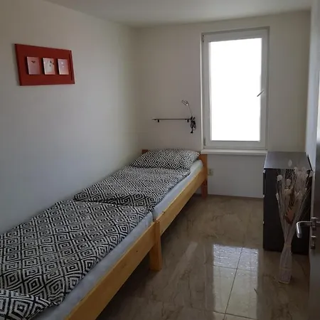 S Vinnym Sklepem Viktorie Appartement *